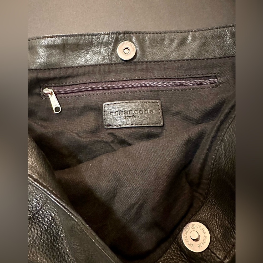 Urban Code Geniune Leather Hobo Bag - Picture 3 of 7